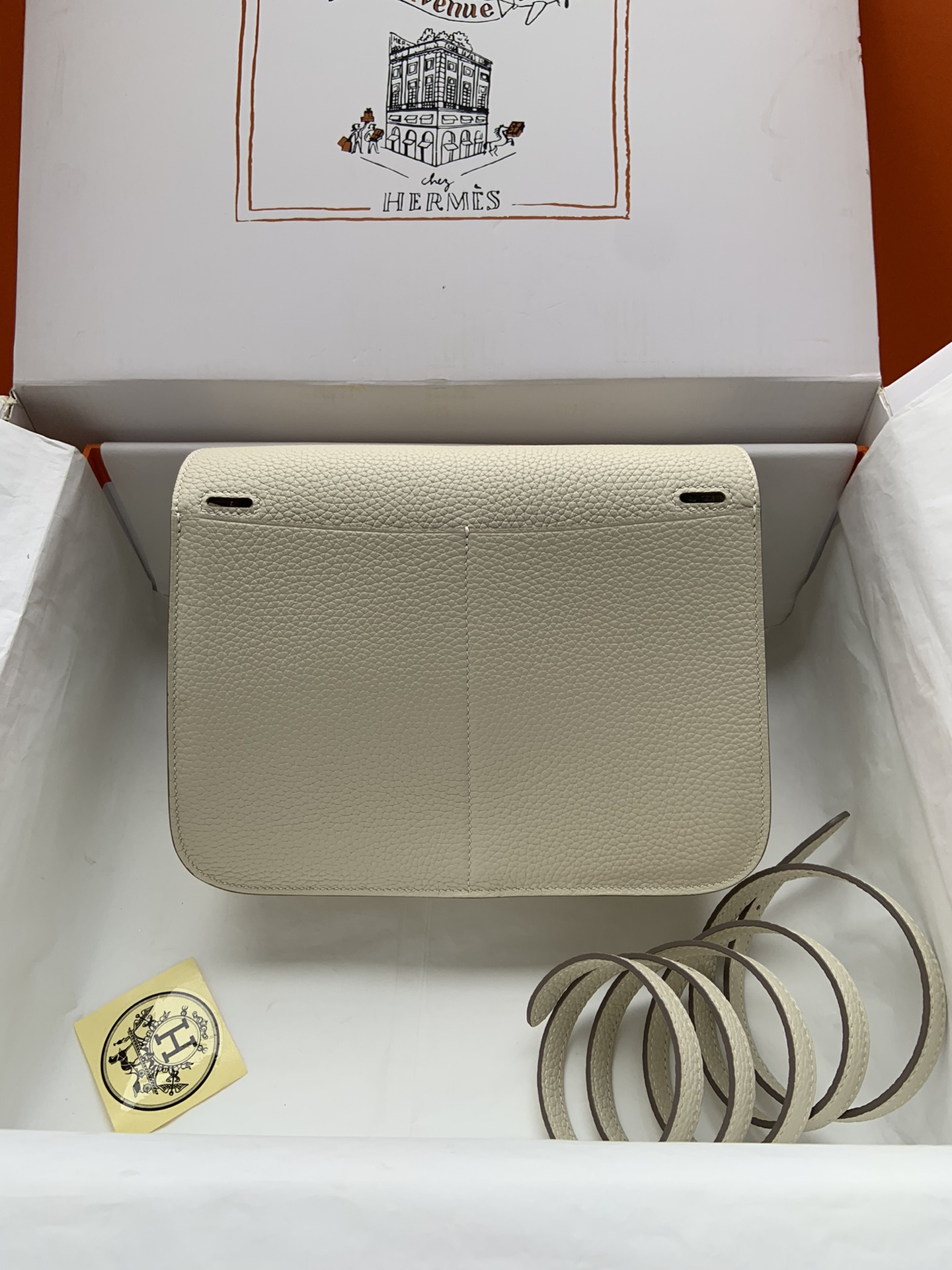 Hermes Halzan 25 Handbag Shoulder Bag In Pearl Grey Clemence Leather